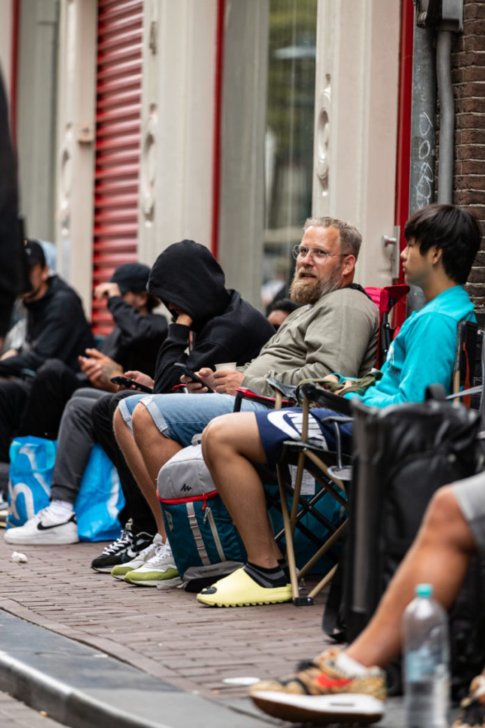 patta air max 1 white the wave store opening queue