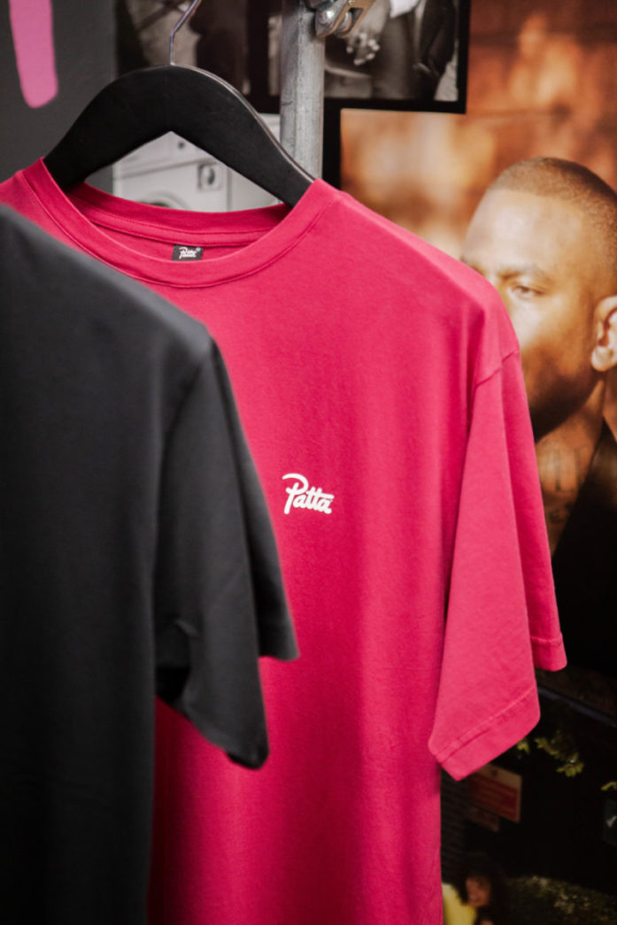 patta x nike air max 1 the wave rush maroon store release - red patta t-shirt