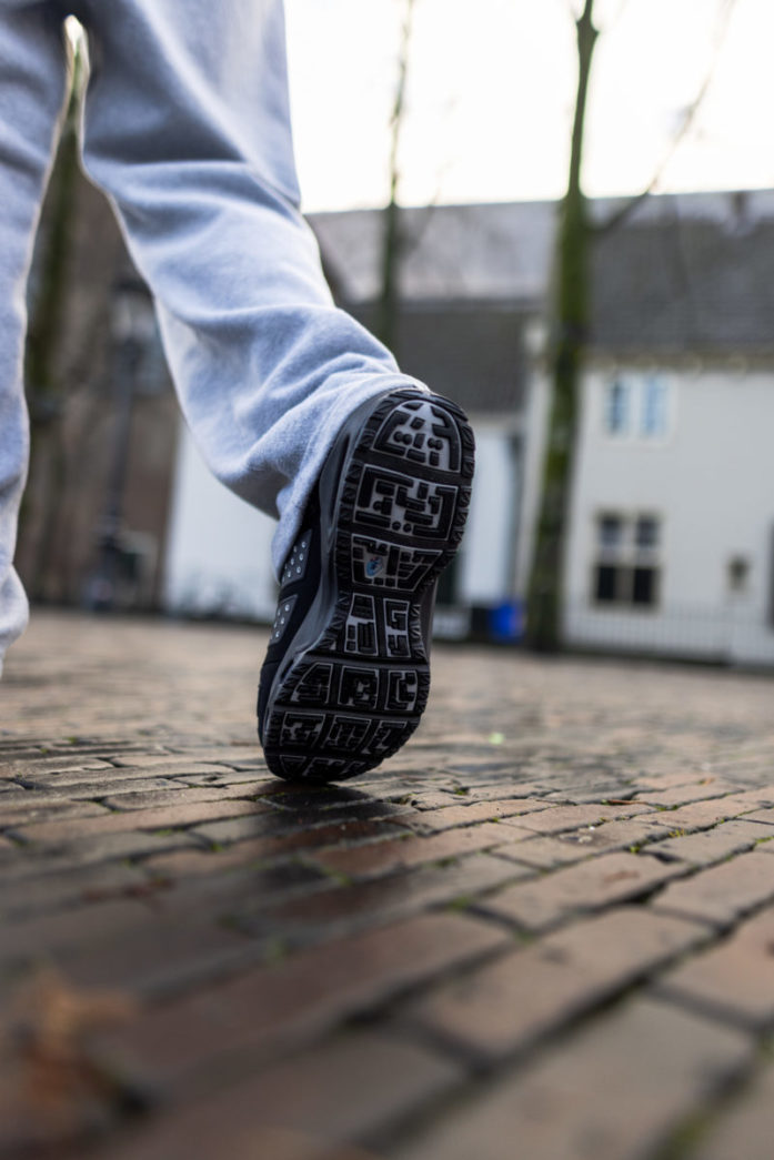 Nike Air Max SNDR 'Black