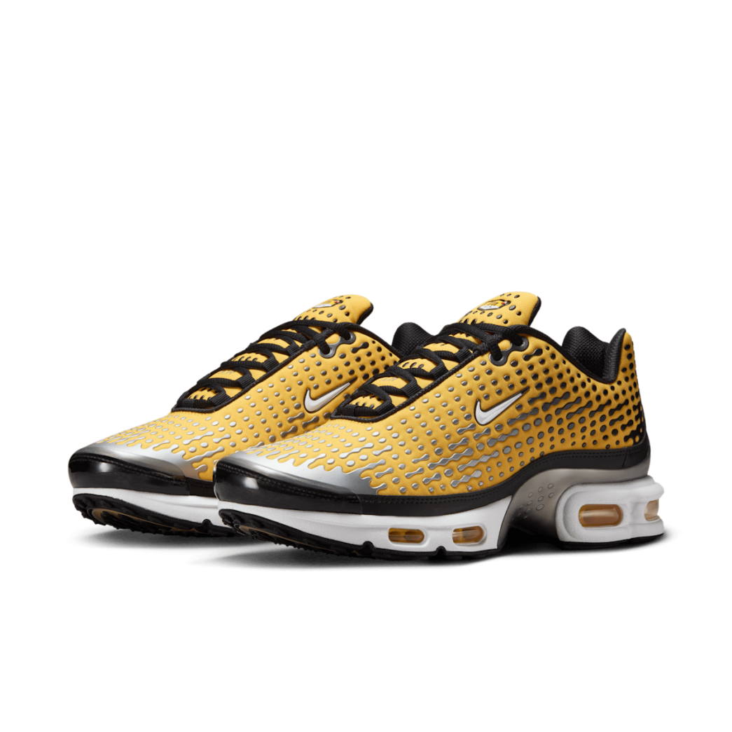 Official images of the Nike Air Max Plus VII 'Varsity Maize