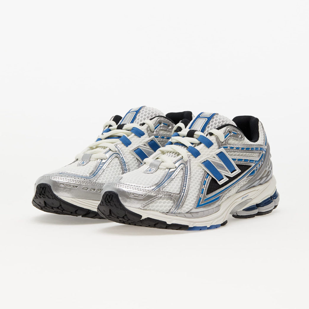 new balance 1906 wit met blauwe accenten sneaker