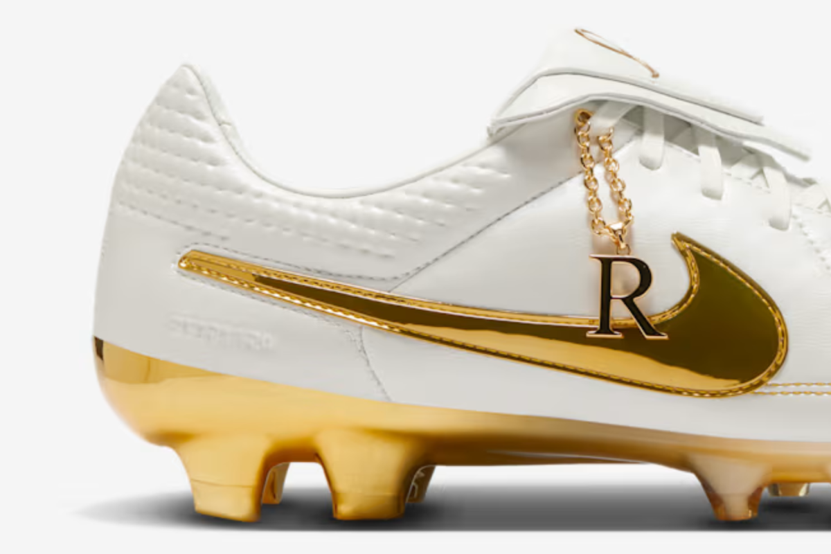 ronaldinho football shoes