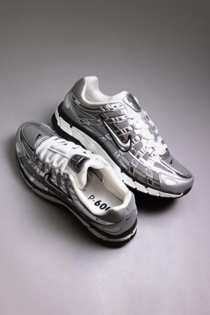 Nike P-6000 Metallic Silver Sneakerjagers