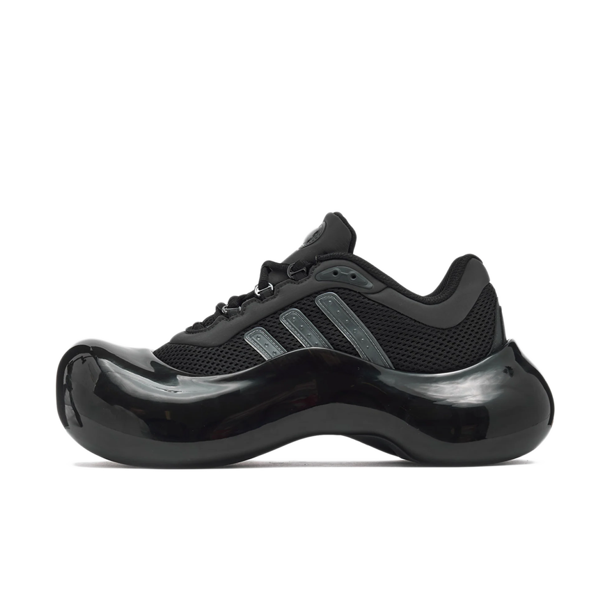 新品AVAVAV × adidas AVAVAV x adidas Are Pushing Design Boundaries Again this 2025
