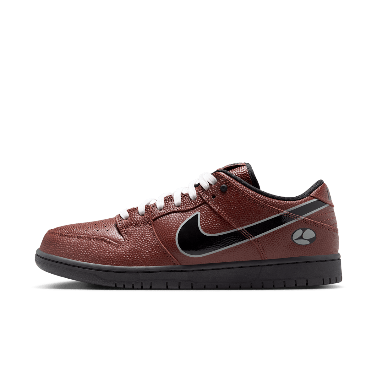 Nardwuar x Nike SB Dunk Low Pro QS 'Tartan Pattern' | II1493-600 Nardwuar x Nike SB Dunk Low Pro QS 'Tartan Pattern' | II1493-600