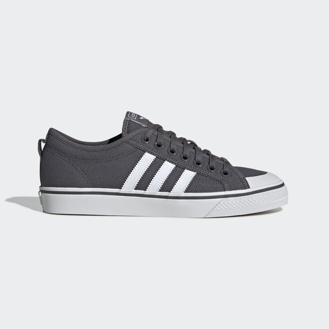 Adidas store nizza shoes