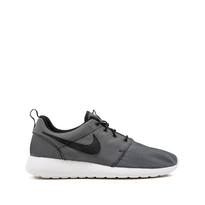 nike roshe run one