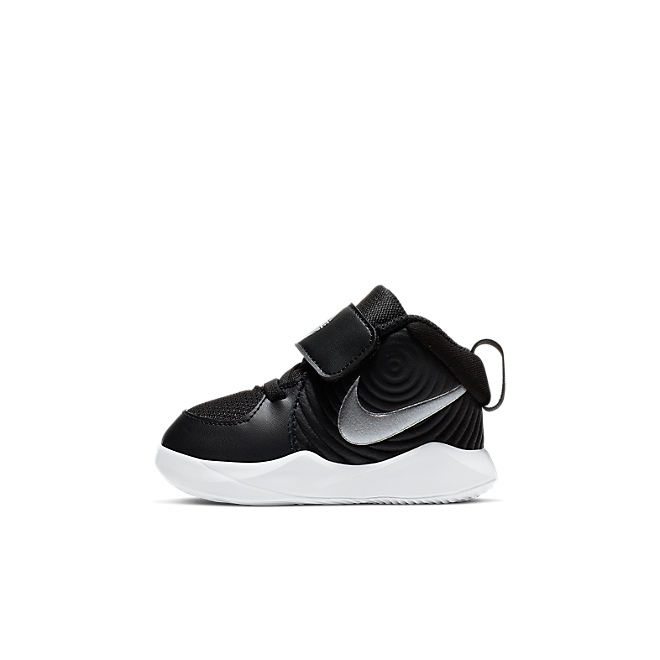 Nike Team Hustle D 9 | AQ4226-001 | Sneakerjagers