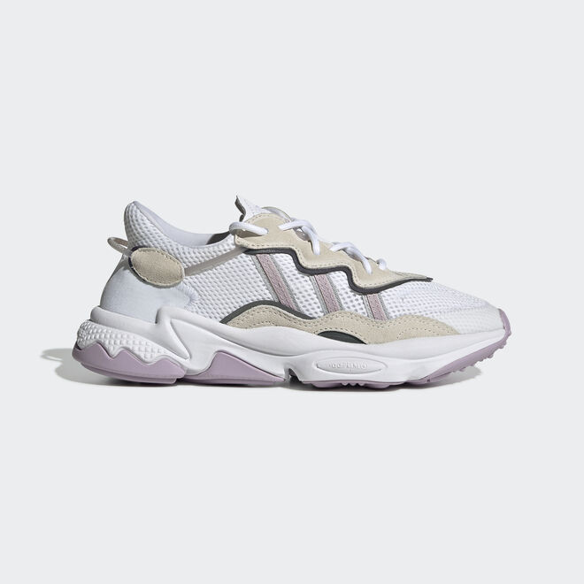 adidas women's trainers ozweego