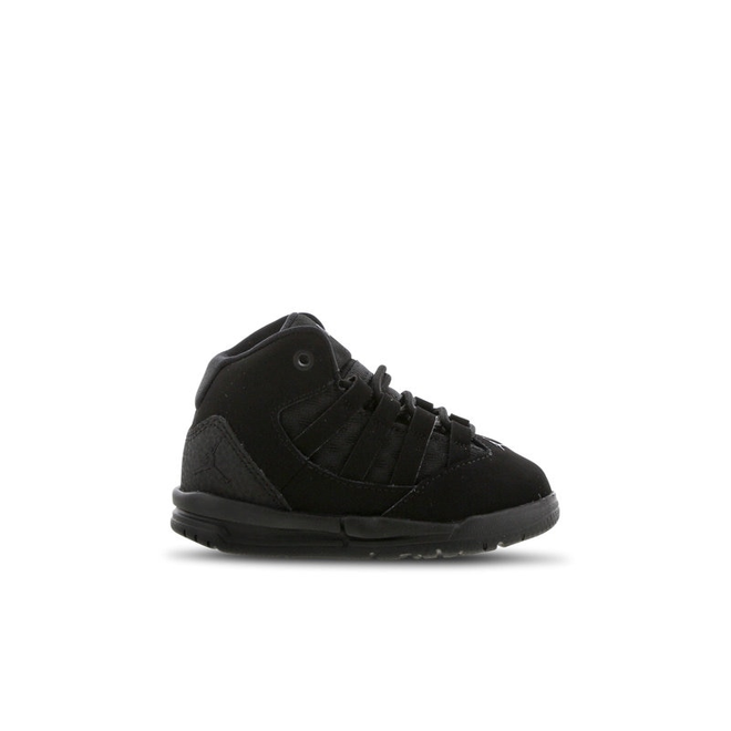 Air Jordan Max Aura TD Shoes - AQ9215-006 - KicksDistrict.de
