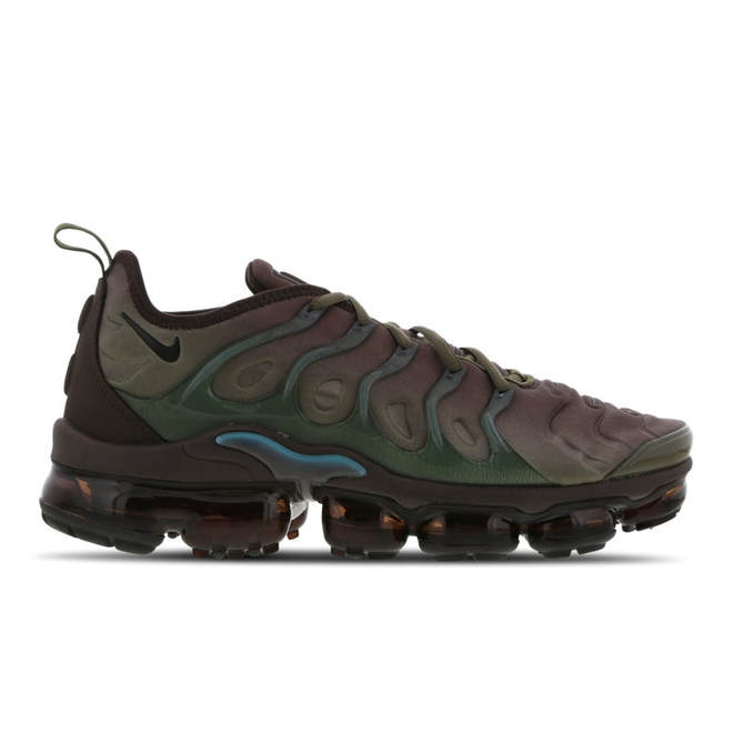 nike vapormax plus baroque brown