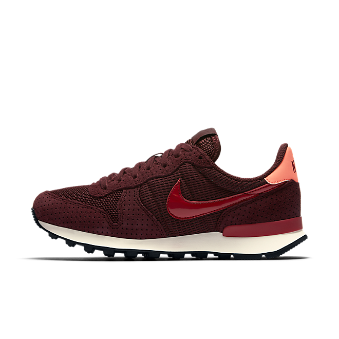 nike internationalist 2020