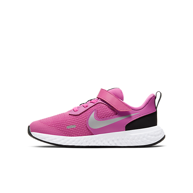 Nike \