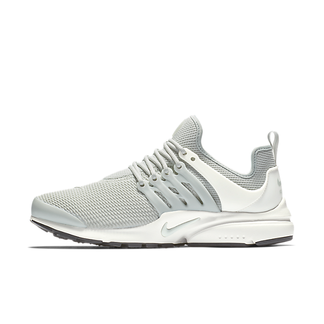 nike air presto black and silver