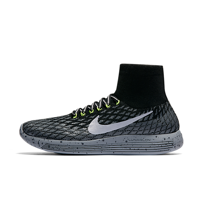 nike flyknit shield