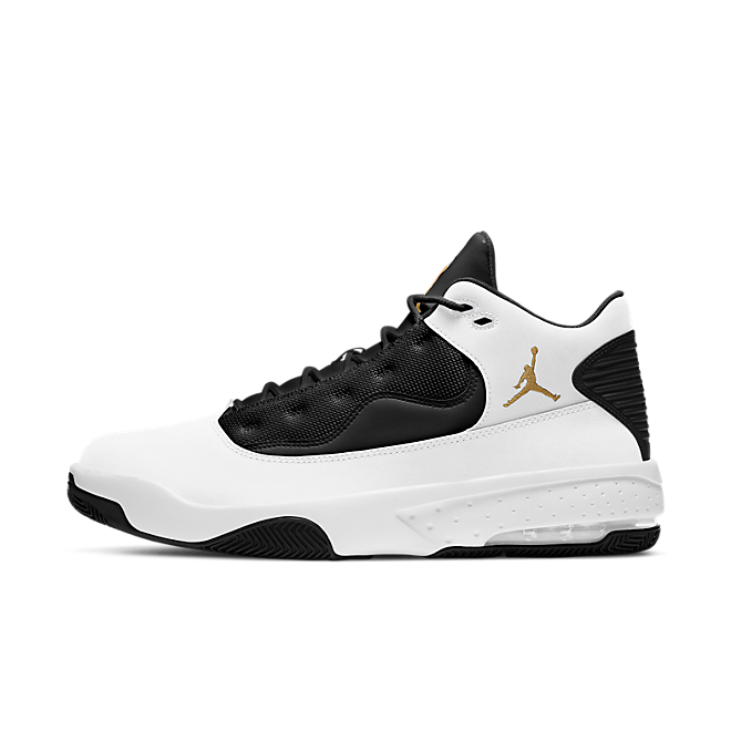 jordan max aura 2 44