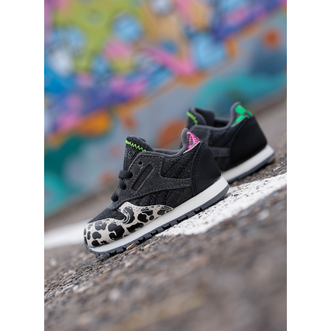 reebok classic leather wonder woman