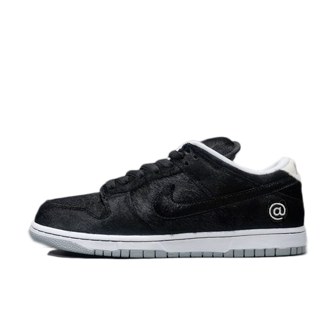 medicom toy nike sb dunk low