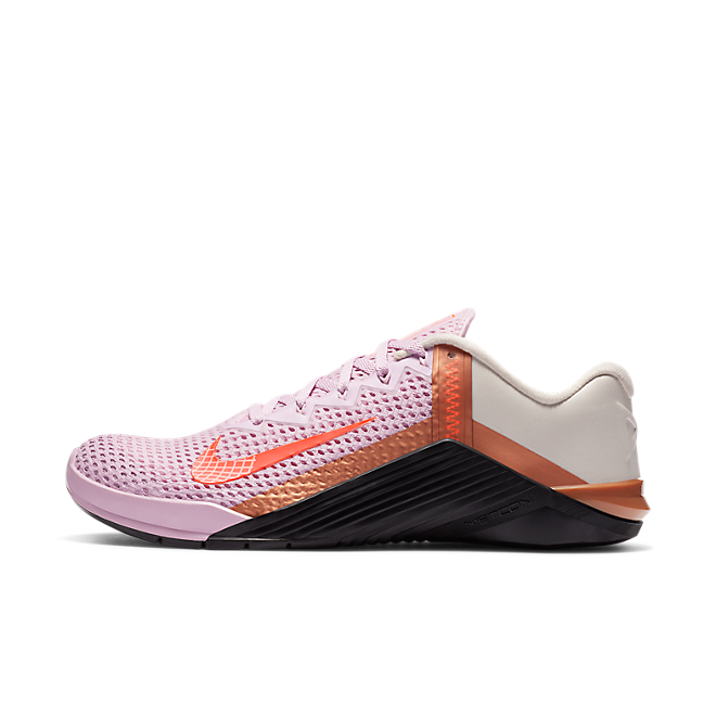 nike pink sole shoes