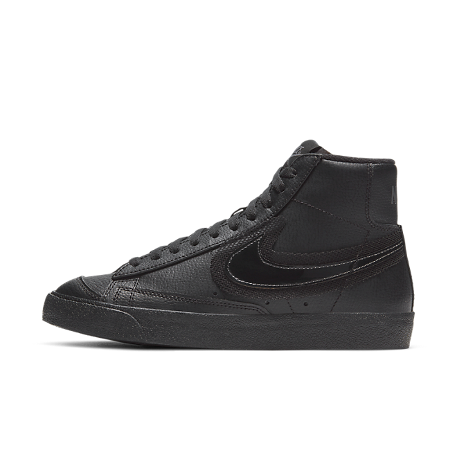 nike blazer mid 77 amazon
