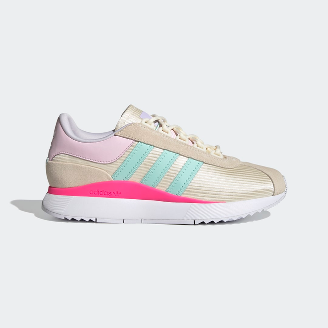 chaussure adidas bebe taille 18