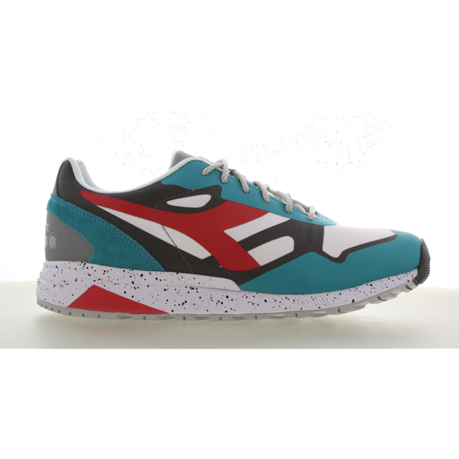 Diadora N902 Outdoor