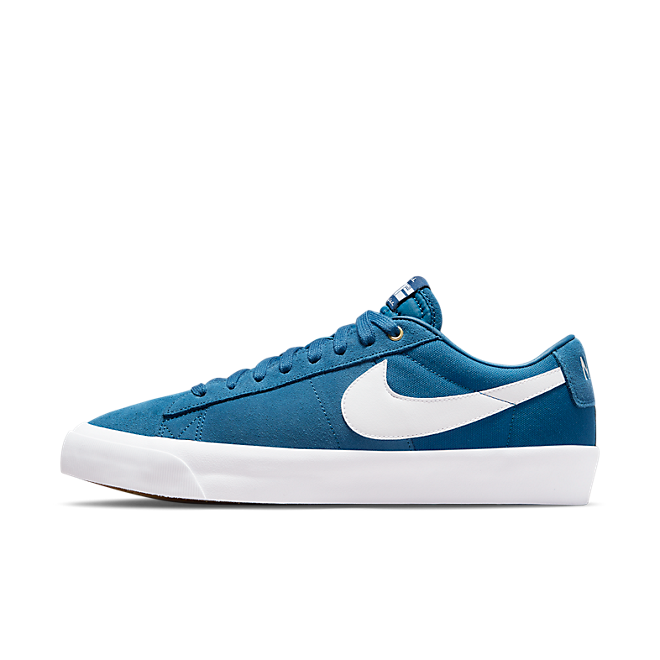 nike blazer vapor