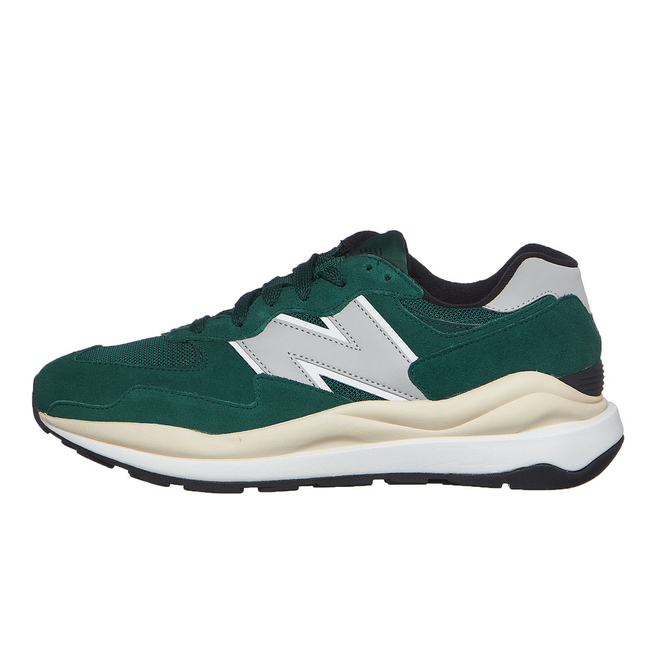 The best New Balance items at SNIPES - Sneakerjagers