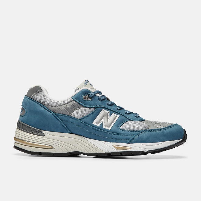 new balance silver trainers