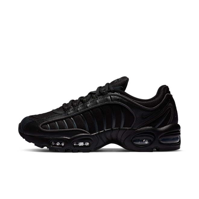 Nike Air Max Tailwind 4