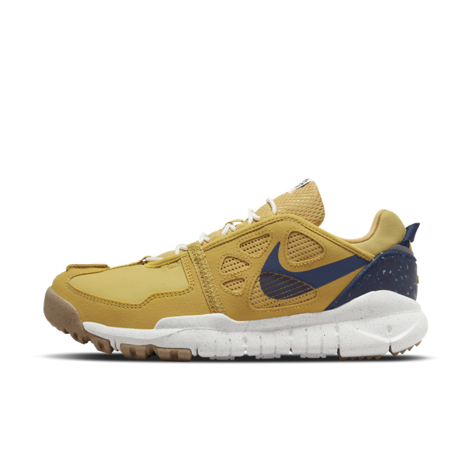 Nike Free Terra Vista Next Nature 'Goldtone' | CZ1757-700