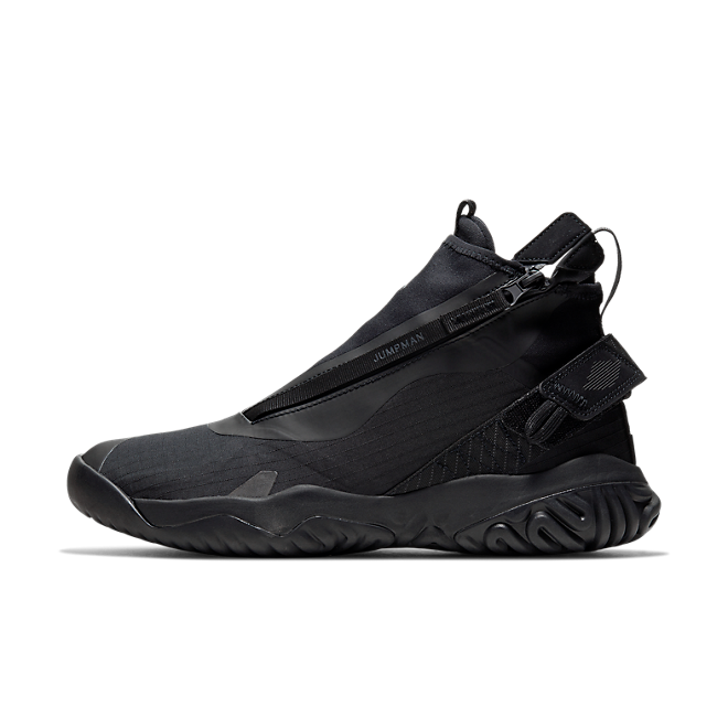 proto react z black