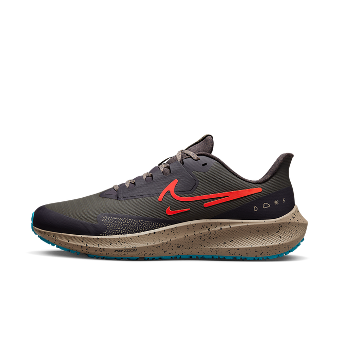 Nike Air Zoom Pegasus 39 Shield Weerbestendige | DO7625-200 | Sneakerjagers