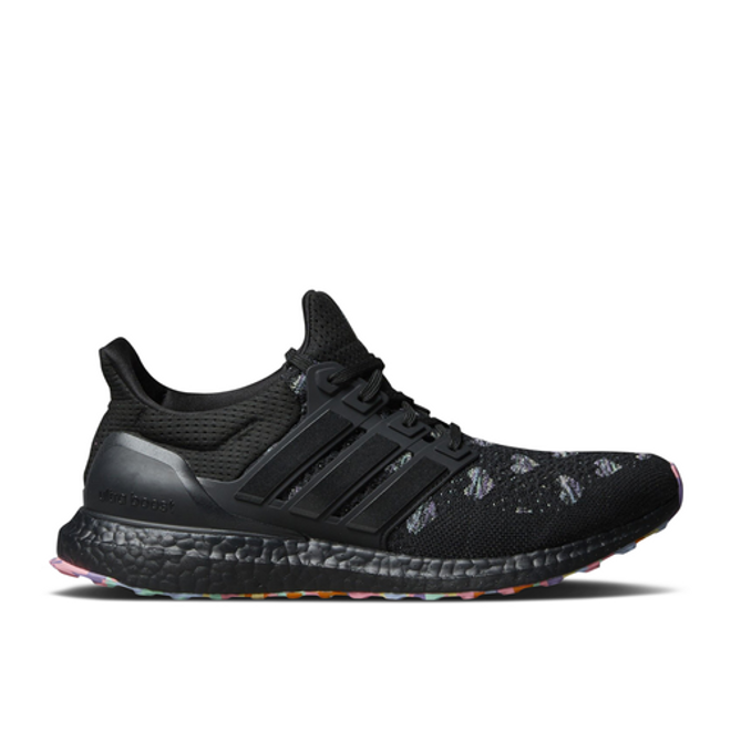 Adidas triple sales black ultra boost