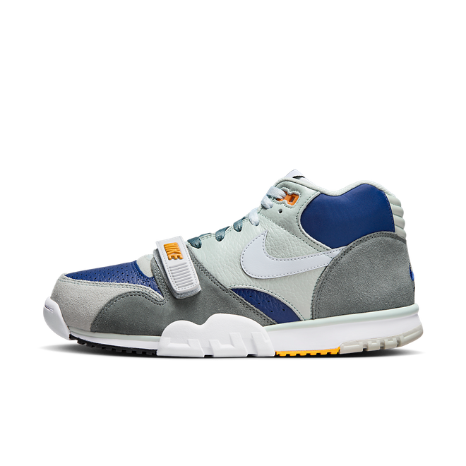 Air trainer 1 mid online