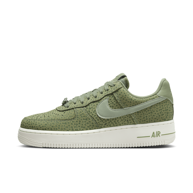 Nike Air Force 1 '07 WMNS 'Safari Oil Green' | Sneakerjagers