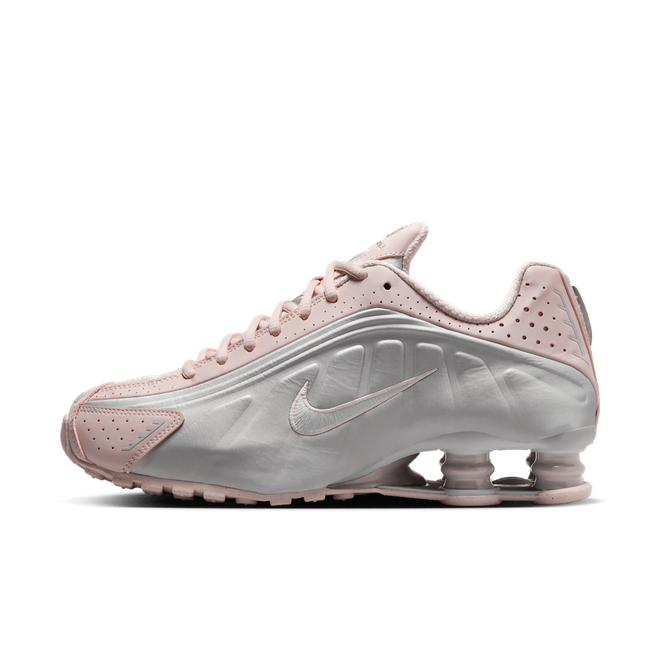 Nike Shox R4 WMNS 'Flat Pewter Floral' | HV0934-001 | The