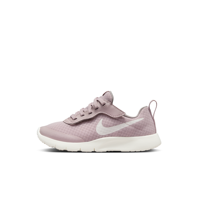 nike tanjun iced lilac