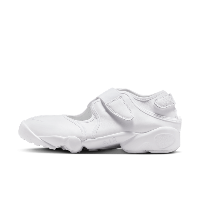 Nike Air Rift WMNS 'Triple Black' | HF5389-001 | The Drop Date