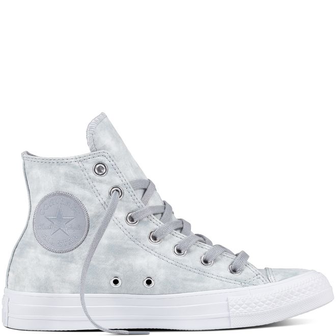 chuck taylor all star peached