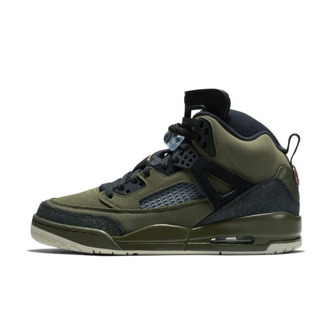 jordan spizike flight club