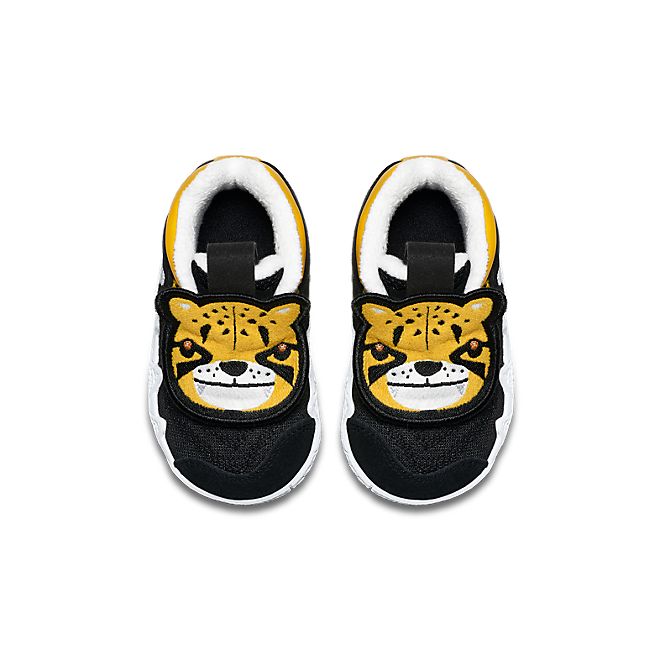 kyrie 4 little big cats