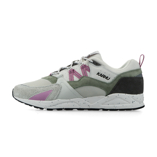 Whitebear2、美品、ミライグリッシュ Karhu Fusion 2.0 'Dark Gull Gray & Lilas' | F804202 | The Drop Date