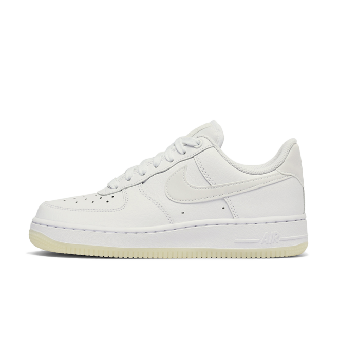 Nike WMNS Air Force 1 '07 Essential | AO2132-101 Nike WMNS Air Force 1 '07 Essential | AO2132-101
