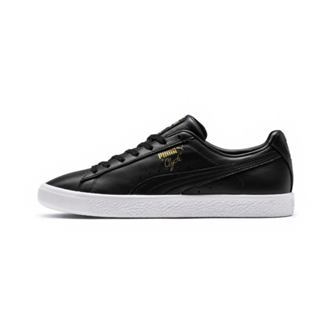 Puma x tyakasha hot sale clyde graphic sneakers