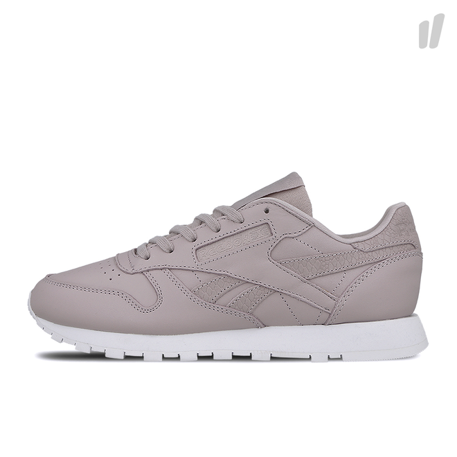 Pastel 2024 reebok classics