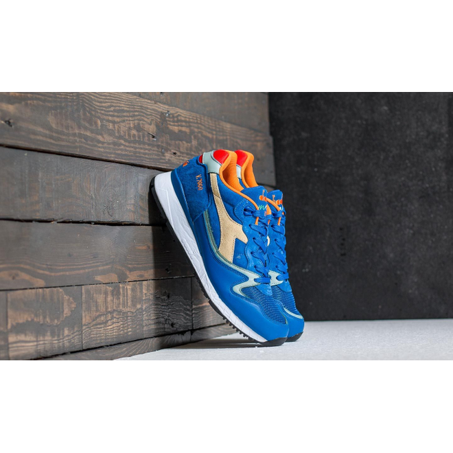 Diadora V7000 Amaro True Blue
