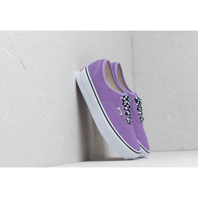 vans authentic checkerboard platform