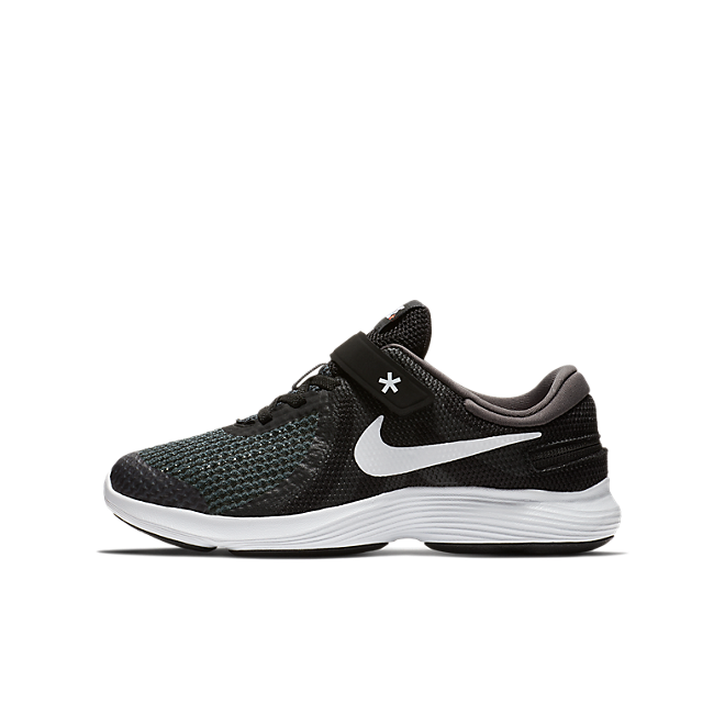 nike revolution 4 flyease women's